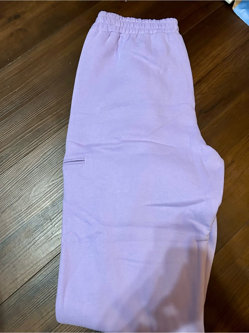 Comfrt NWT DND Travel Sweatpants in Lavender - Picture 2 of 4